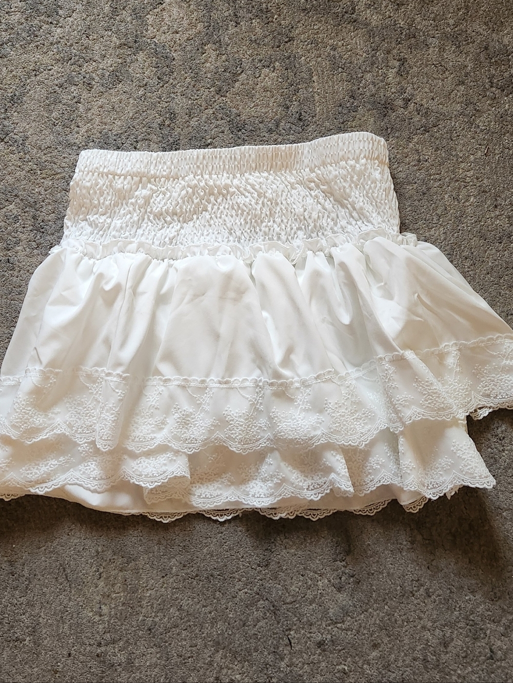 SHEIN White Ruffled Smocked Lace-Tiered Mini Skirt